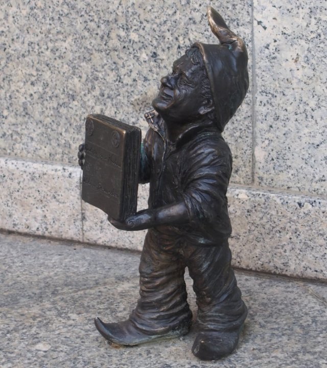 preview dwarf_bishop