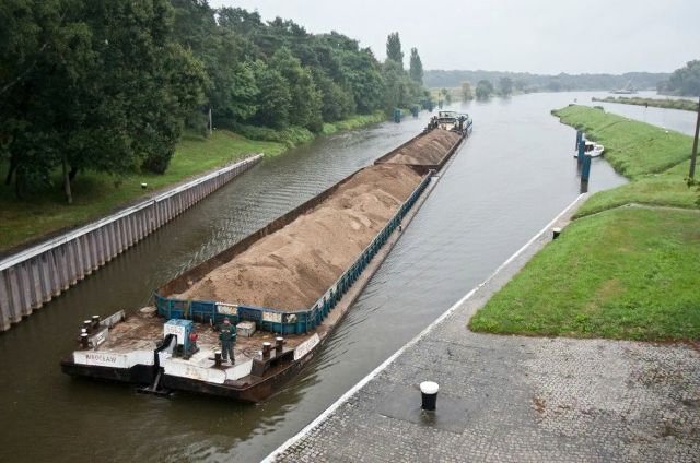 preview barge