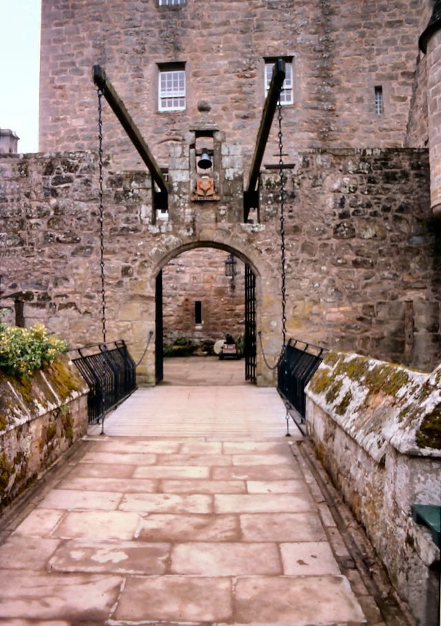 preview drawbridge