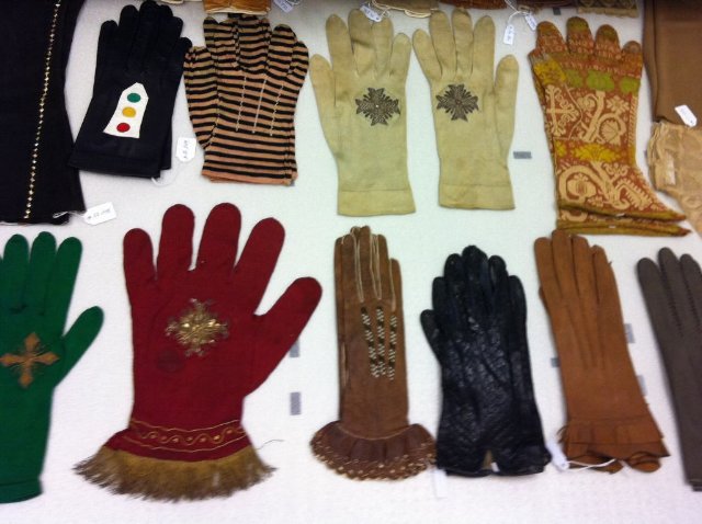preview gloves