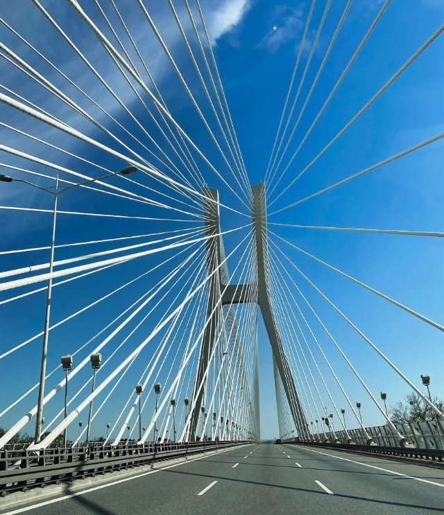 preview redzinski_bridge