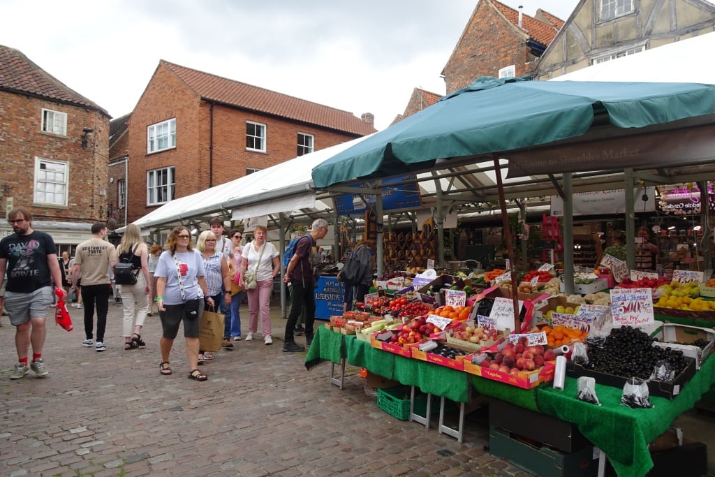 preview market_traders